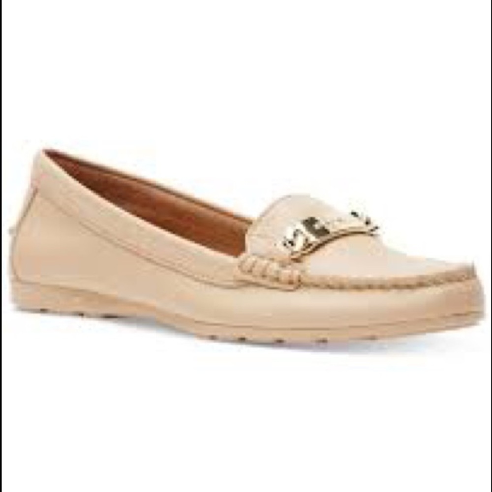 Coach Olive loafer flat taupe beige tan leather Silver hardware coach logo
